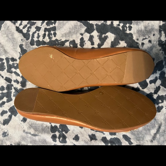 Beautiful new Jack Rogers size 9M soft leather shoes. - Picture 3 of 4